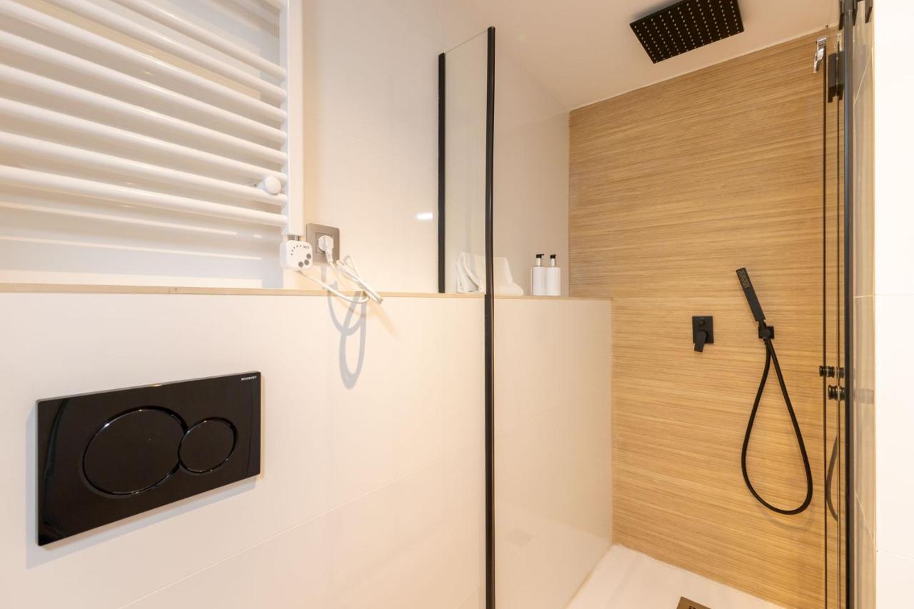 Triana Acacias By Valcambre Apartment Seville Exterior photo