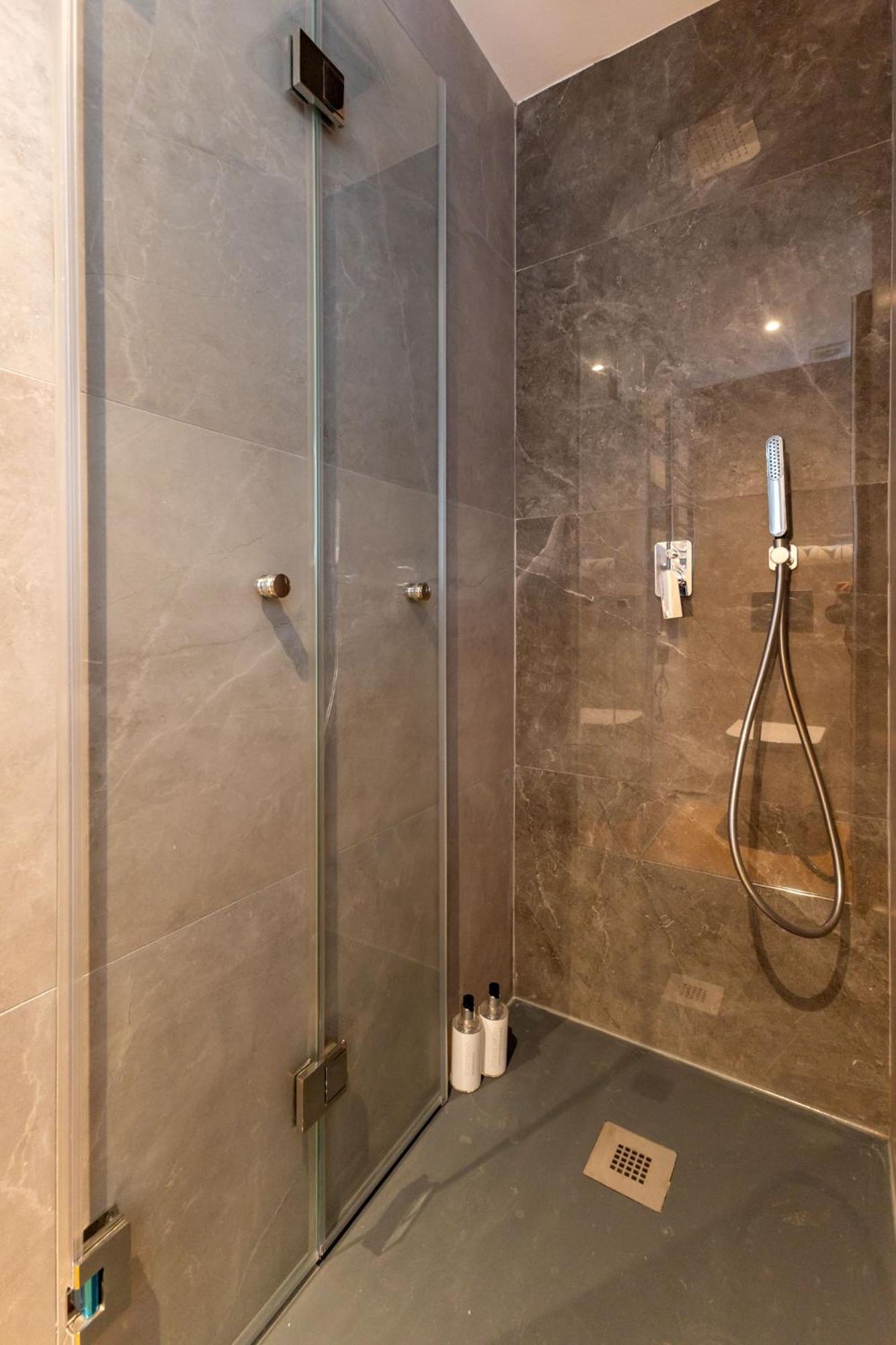 Triana Acacias By Valcambre Apartment Seville Room photo